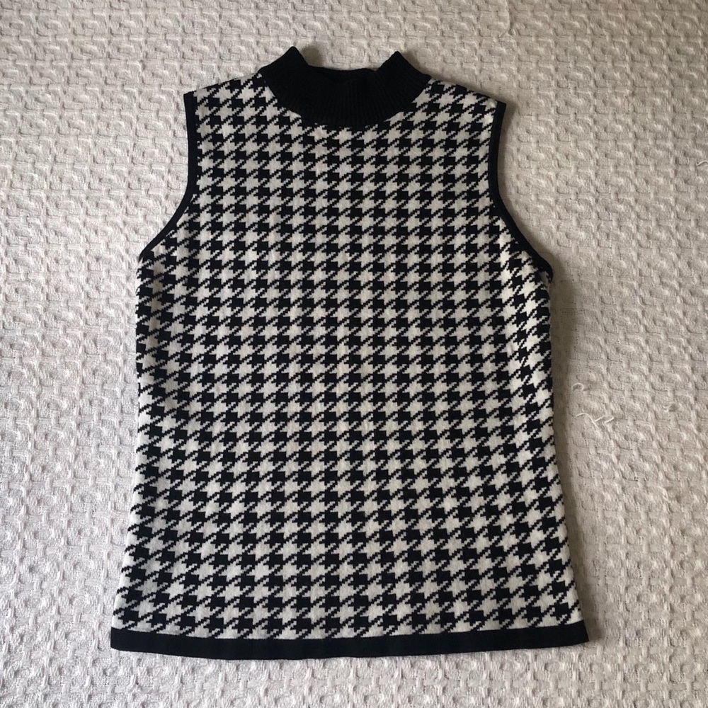 Jones NY mock neck short sleeve sweater